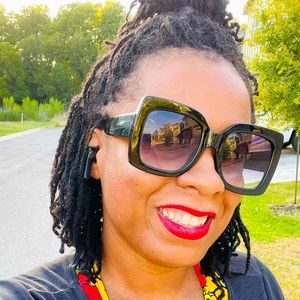 Meet your Posher, Christian